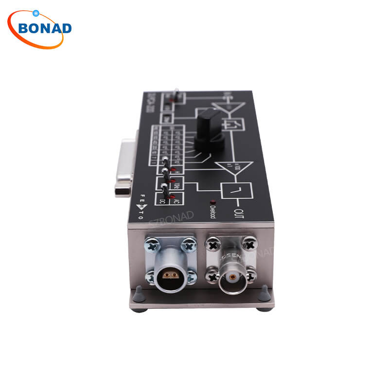 DLPCA-200可變增益(yi)電流放大器